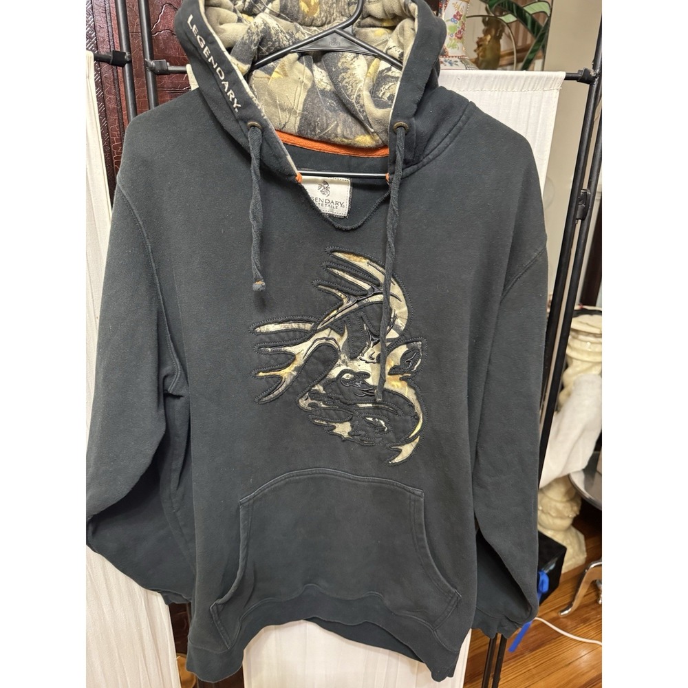 Legendary Whitetails Men's Black Camo Outfitter Buck Hunting Pullover Hoodie Lg